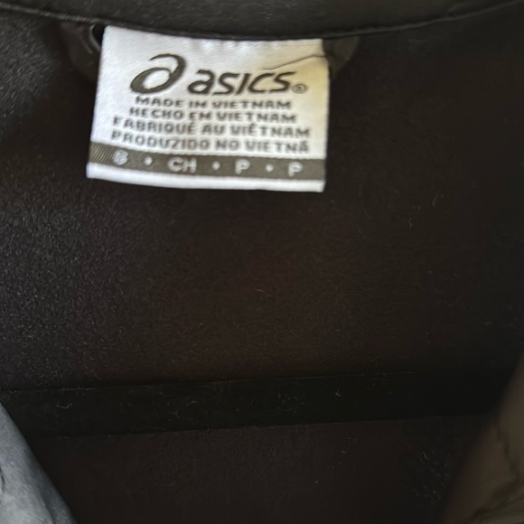 Asics Black Reflective Vest - Picture 11 of 14